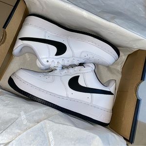 Comes with a Brand new Airforce 1 & 3 Brand new button up express shirts.